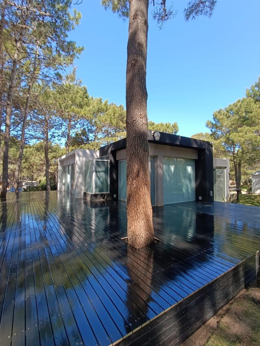 00451d843f0c3a0320d051b92e46ed08