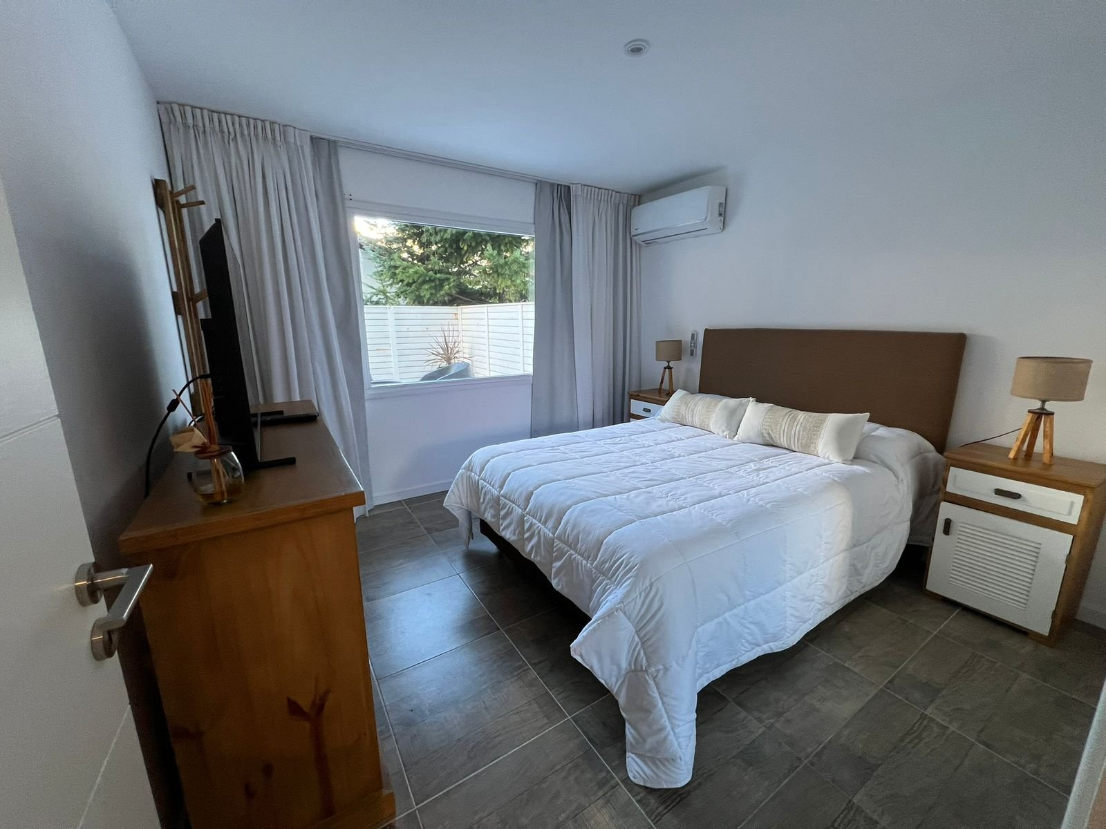 01c18dfabb42a639b4b702dd3fa22052