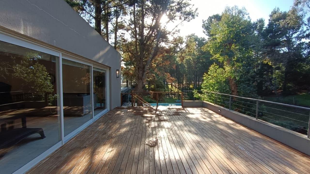 02f3c80e53cb15fee858621b69f6ea59