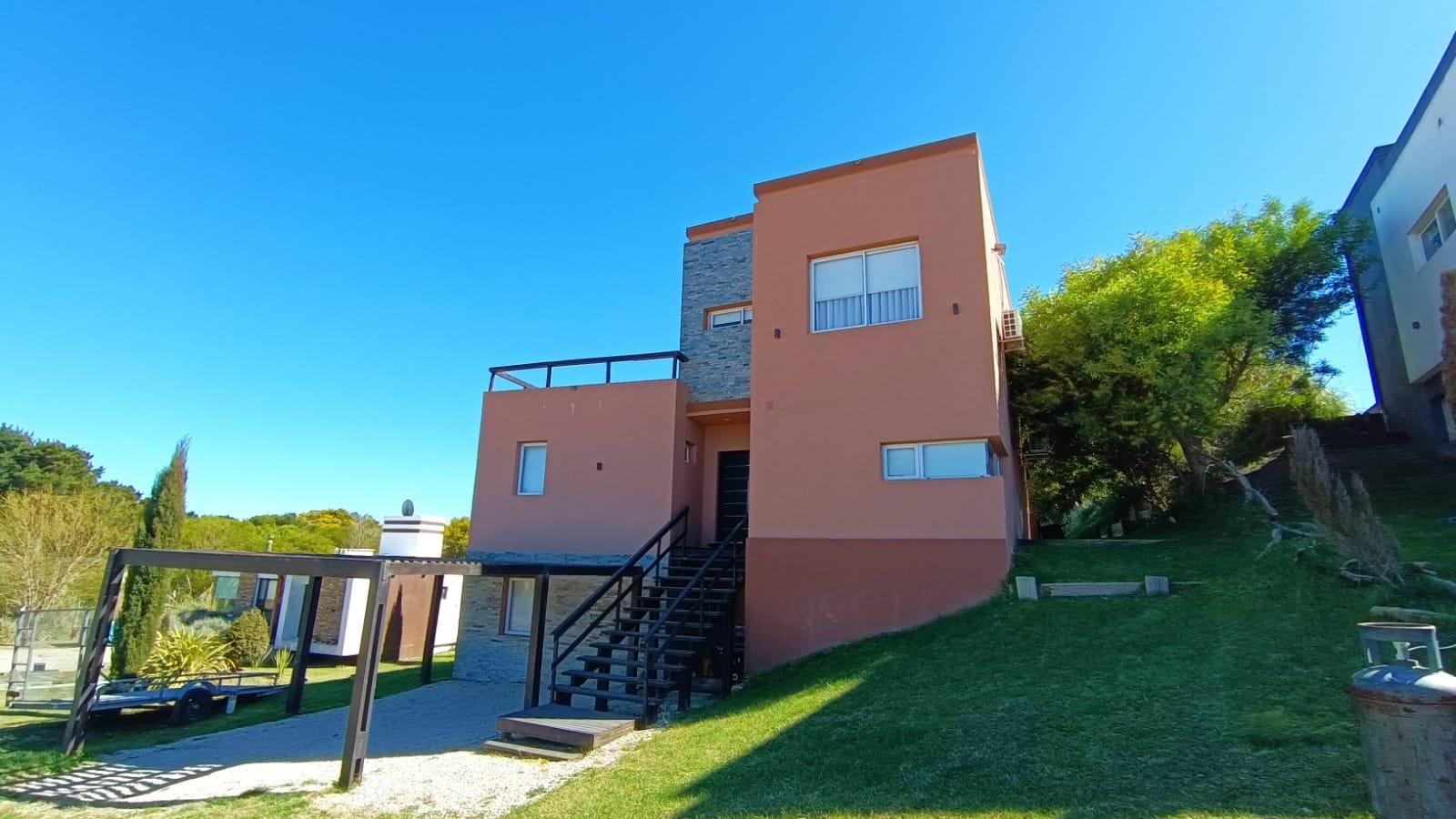 03098cb5fe7dccef814e9c9206daf9a1