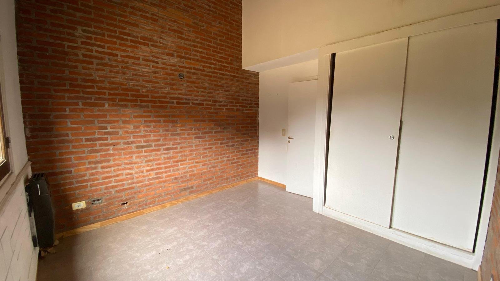 0310cf071af912bc46b3459614deae33