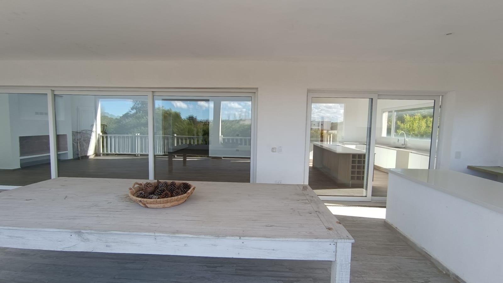 06ffc7e331abbd8f3b2f8dce99e3265e