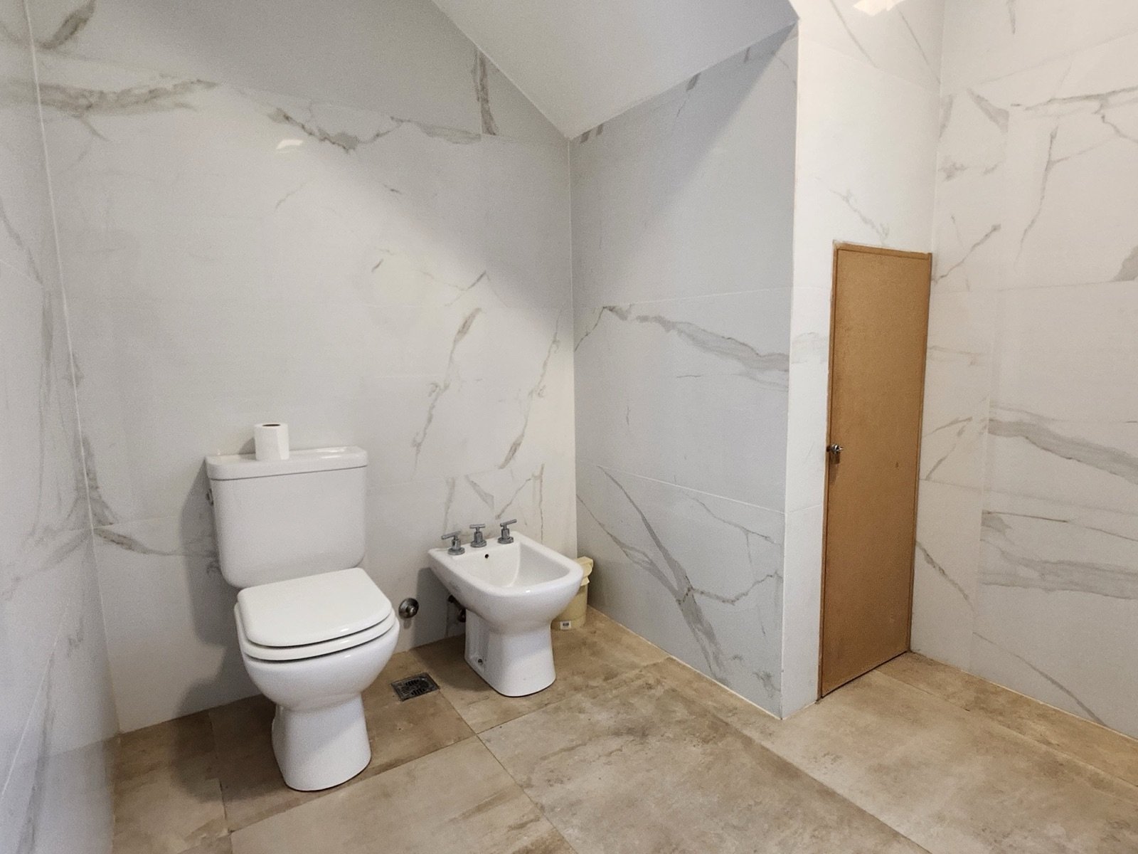 08b5d19defb347d68cdeabdbd0cc22dd