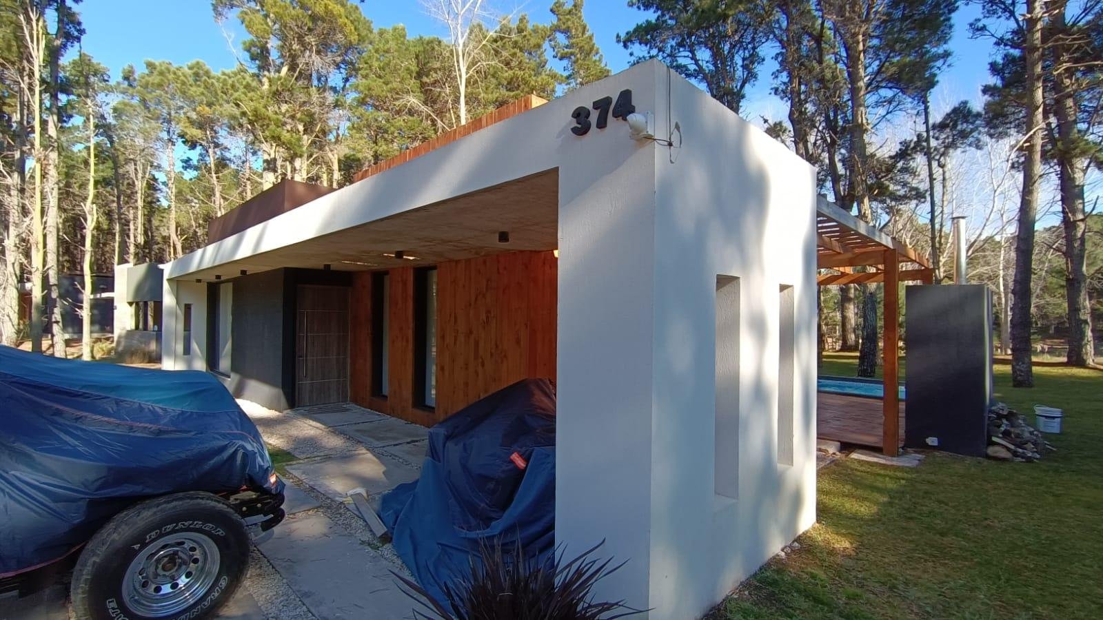 0c82c0b697de01e8b1a71eeb0b92a75b