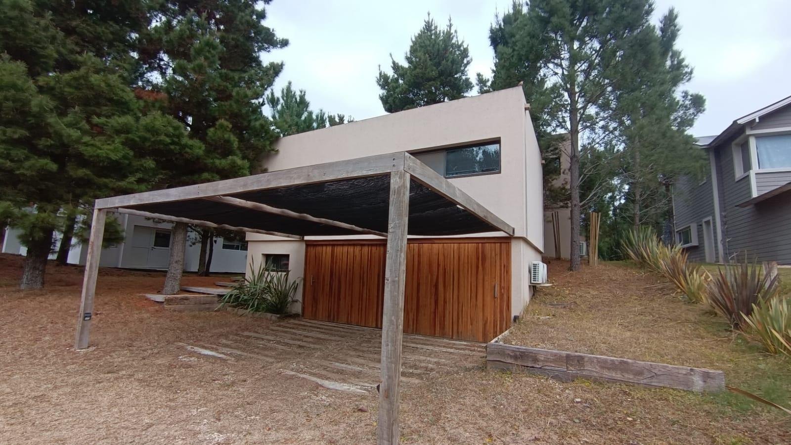 1030f714183da3ccd1de3691103e2614