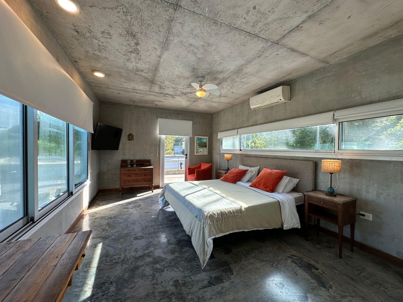 10d962b5587e3dcca2eae92f87066226