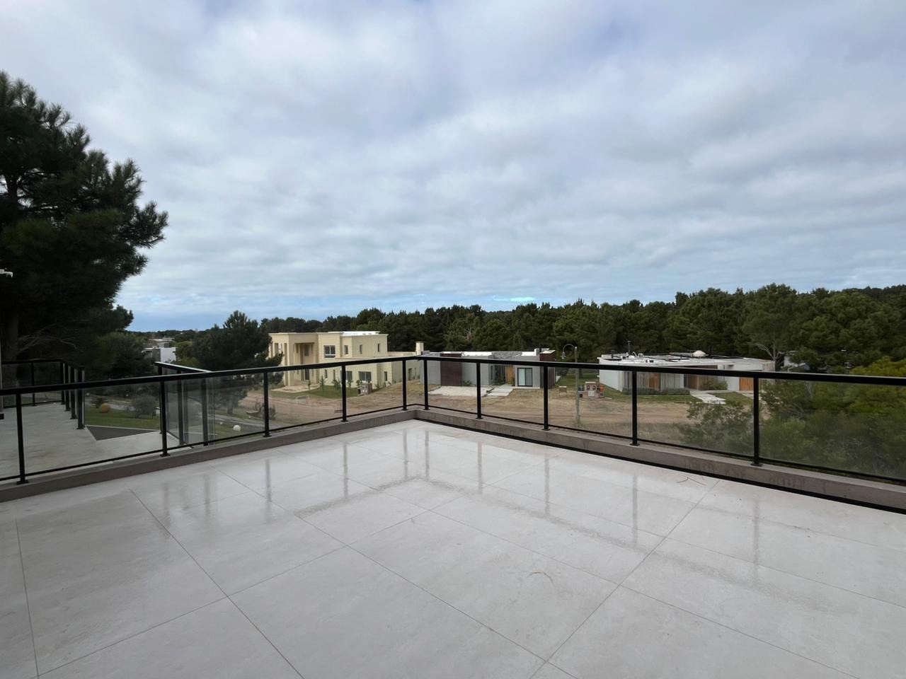 11b3b3f0667d8bb0e01ccf8fc1684476