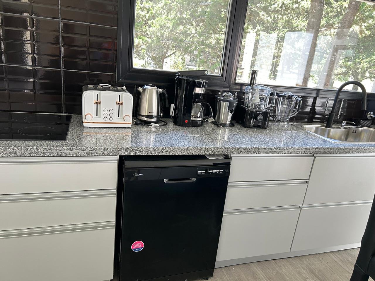 1366f8507b3935a771fab2d370ed25f9