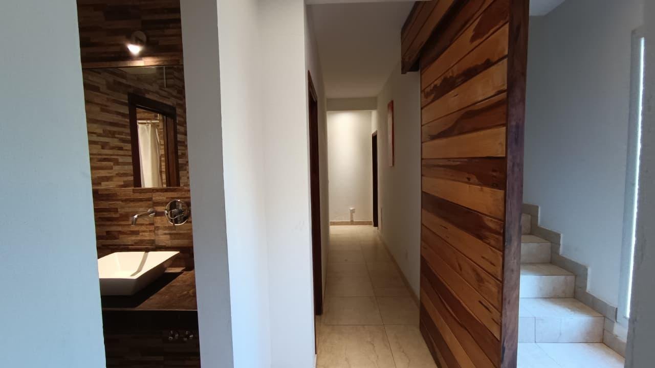 13f4ab93c0bb985576ad56256d1b6567