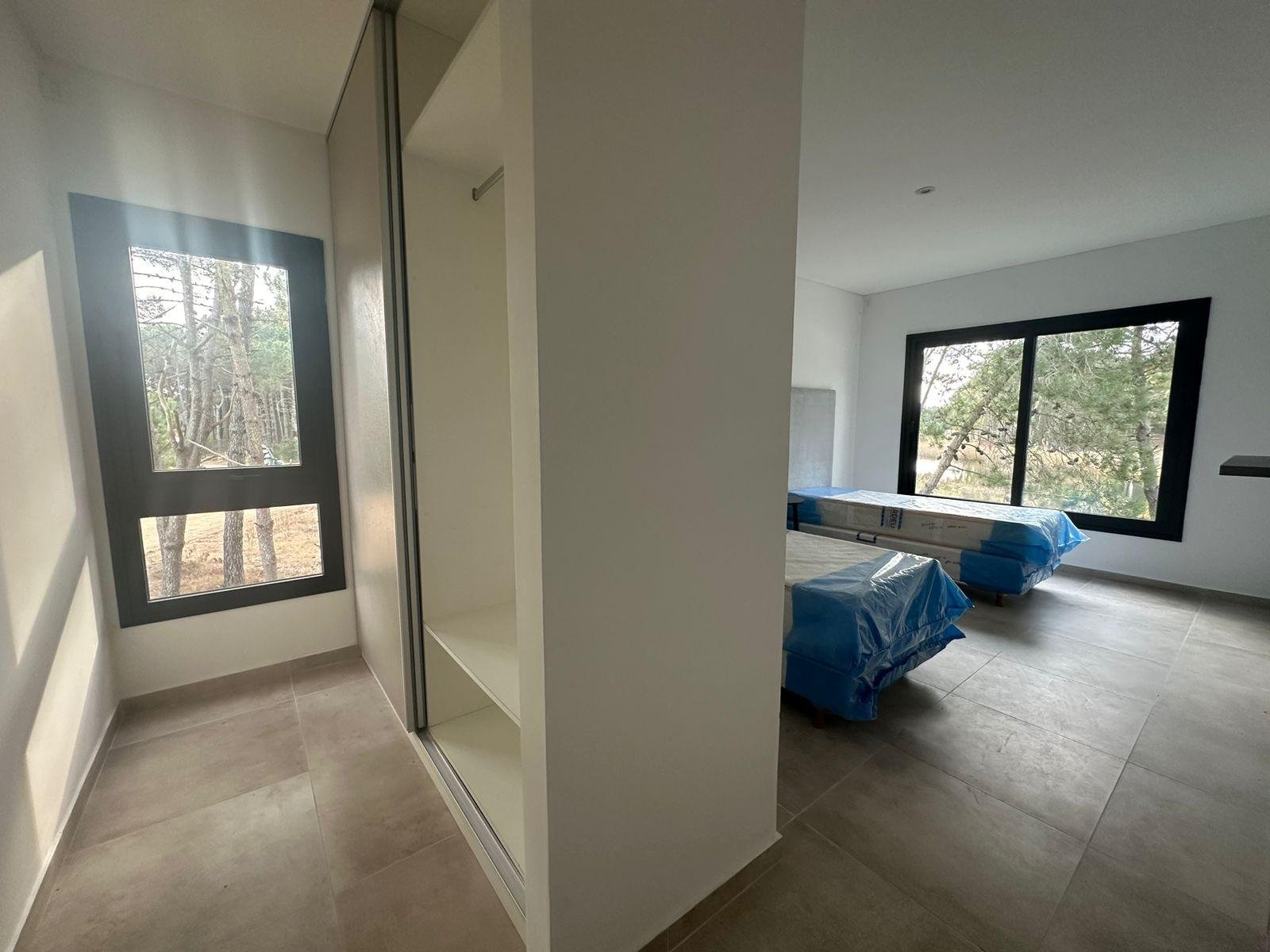 13faca8144e614e13e73dce94a6800c6