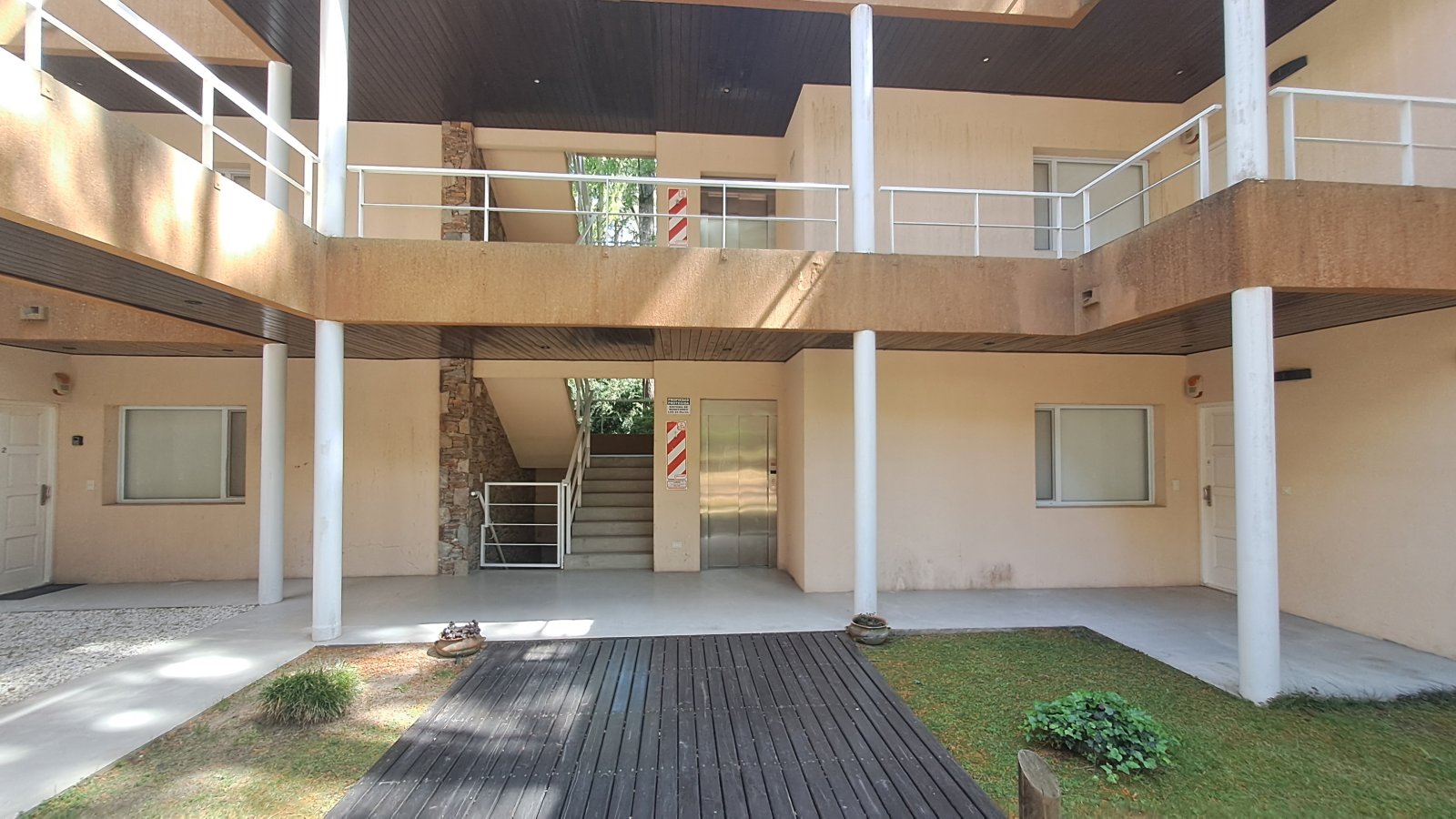 14ce1b0e96df4cc025c5f54d29992720