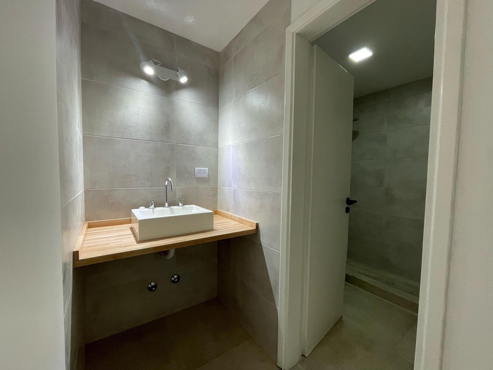 17c3a8936eb2c9f54e62a00e5dde7733