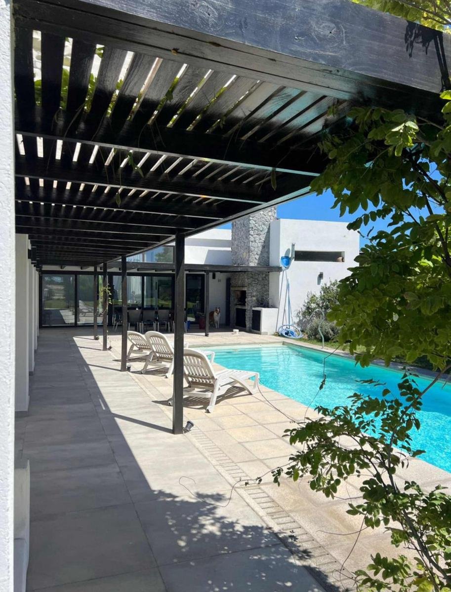 1d0bcc99fe37f6613acdf626ddc65796