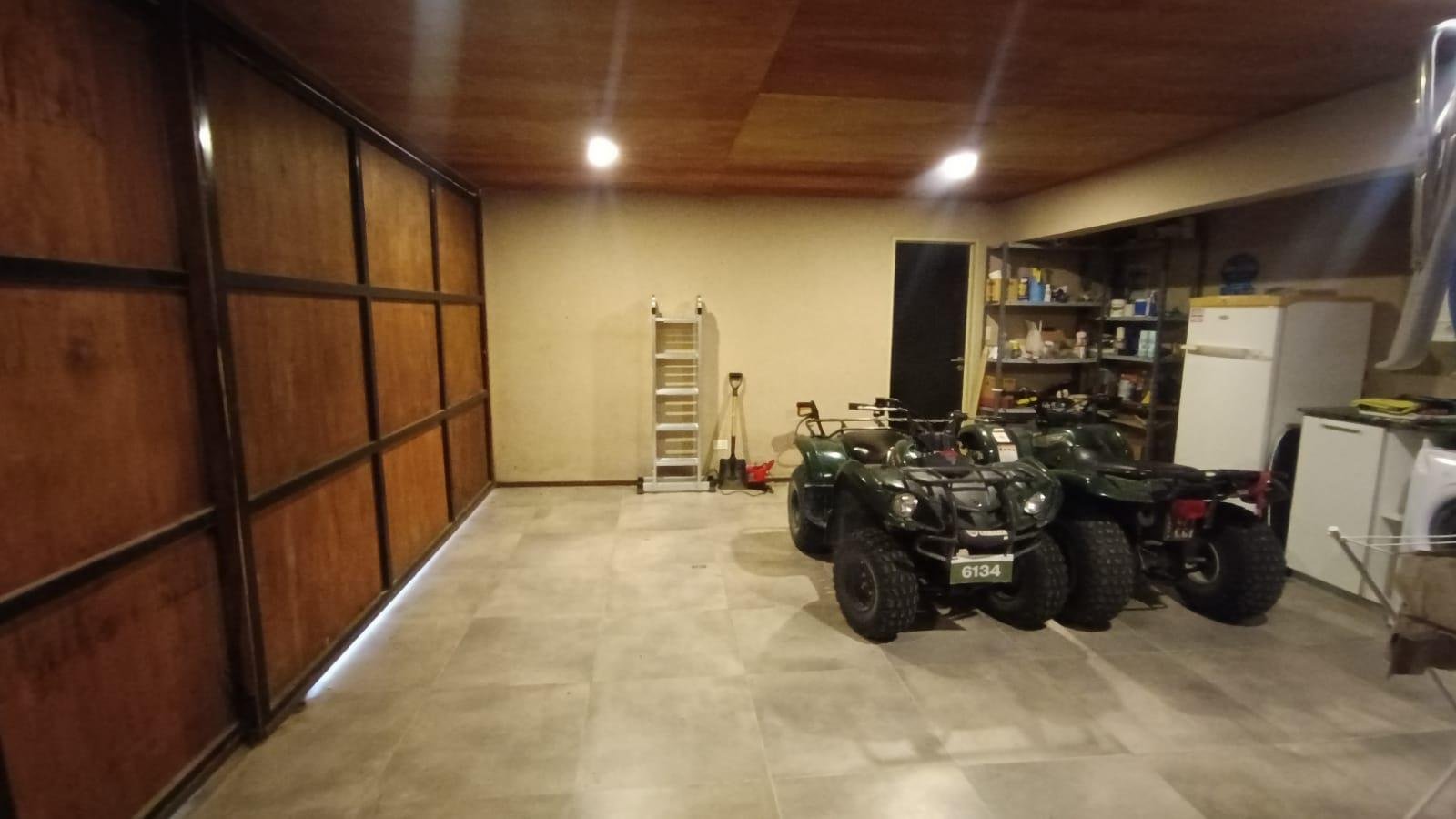 1d5deb7d9efcbe4c52145a0c1ca4e2e8