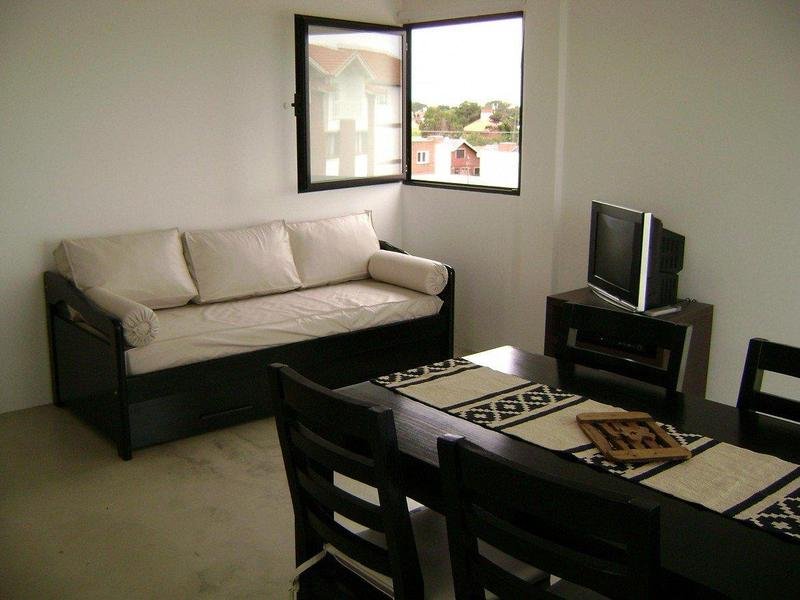 21b27732e2a103ae4740f8a401a2edd9