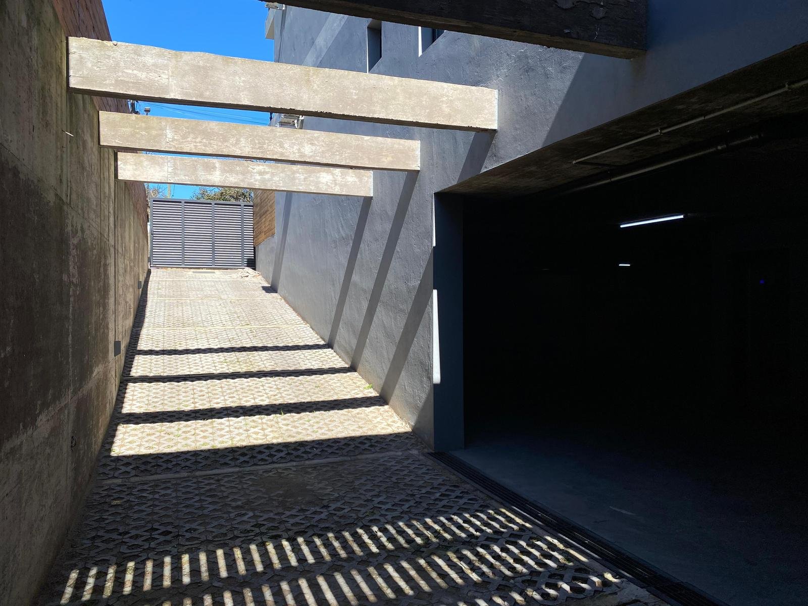 22b6b6c79b82a4c8a742d0af766dc5f3