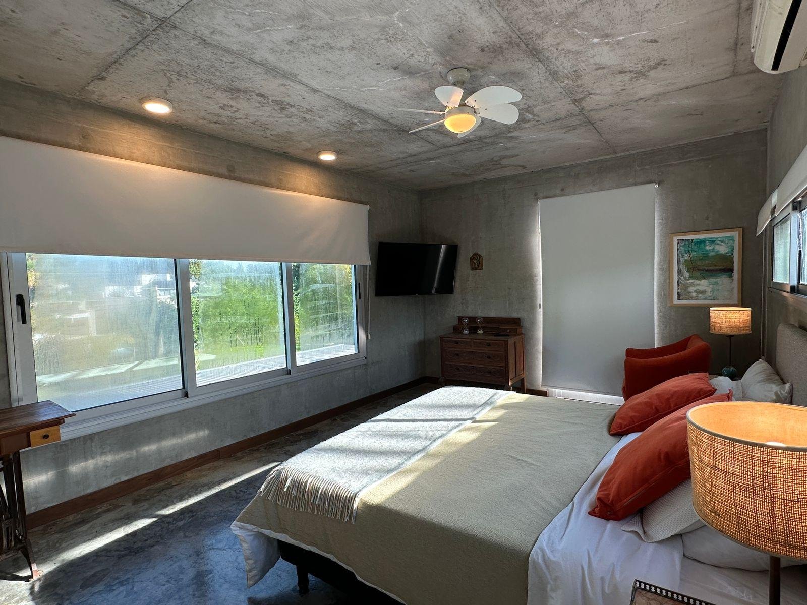 281f58477d1267063a8fb55f8a6958e0