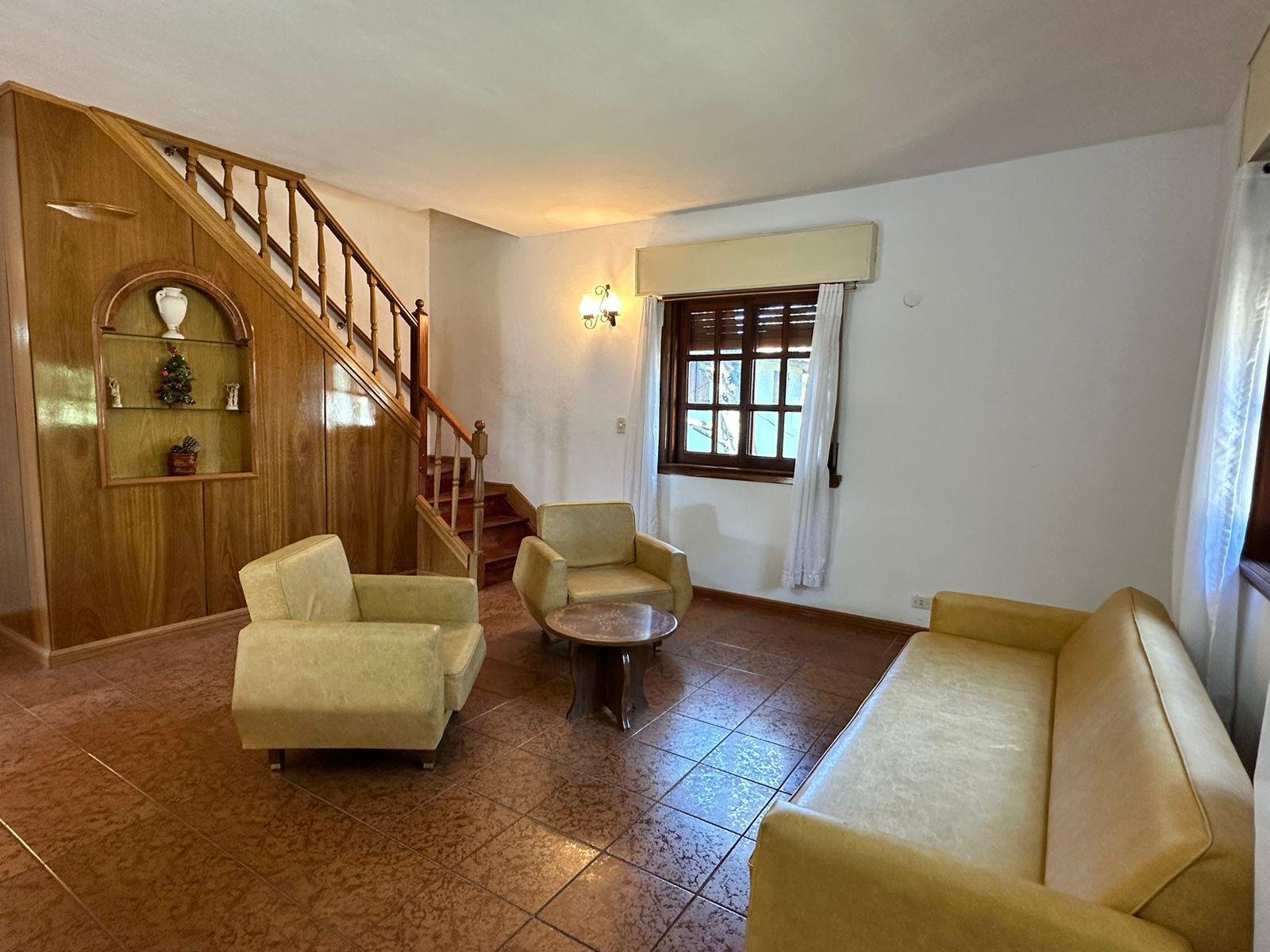 2b5198740a8a94e8b386475c03c8f9ad