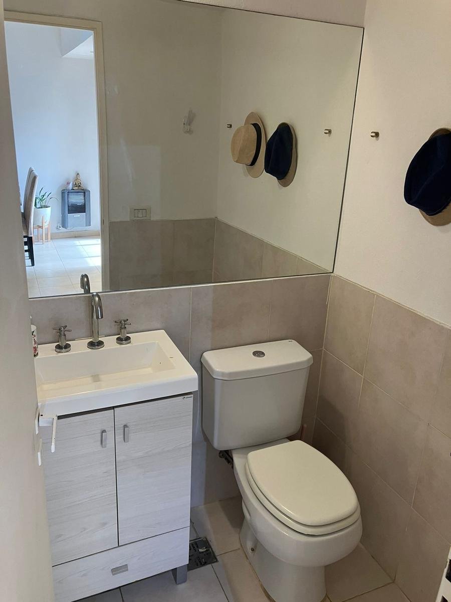 2ca053af7d183f827050f6c23b904e80