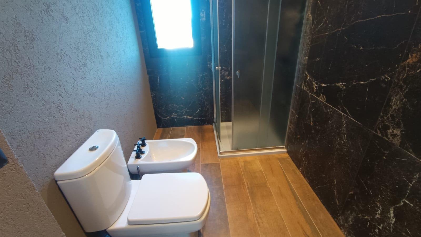 305d1d6906cea21ef62a9db47313080f