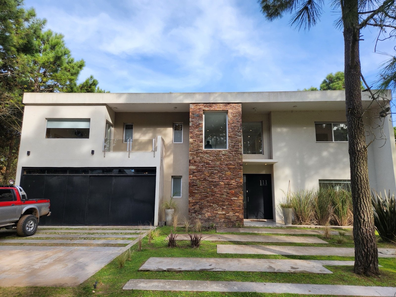 380cb35c8b086c4e90bc0dba5aa80a8b