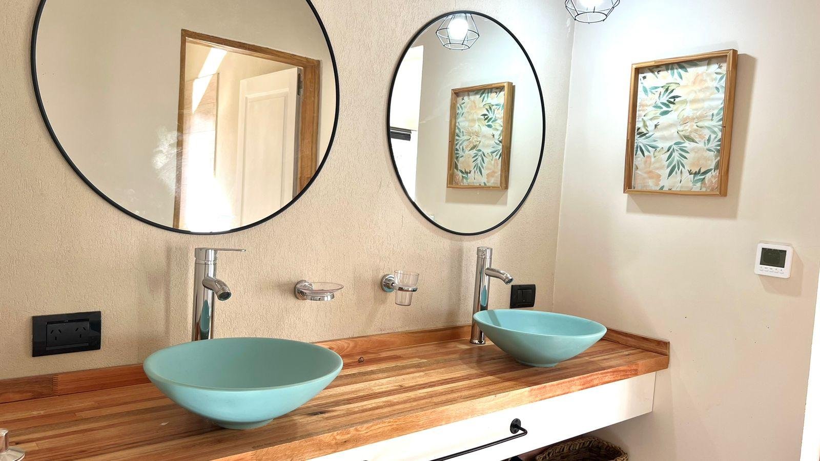 385ab986e6857b38e9a9cdfc9b4bbaeb