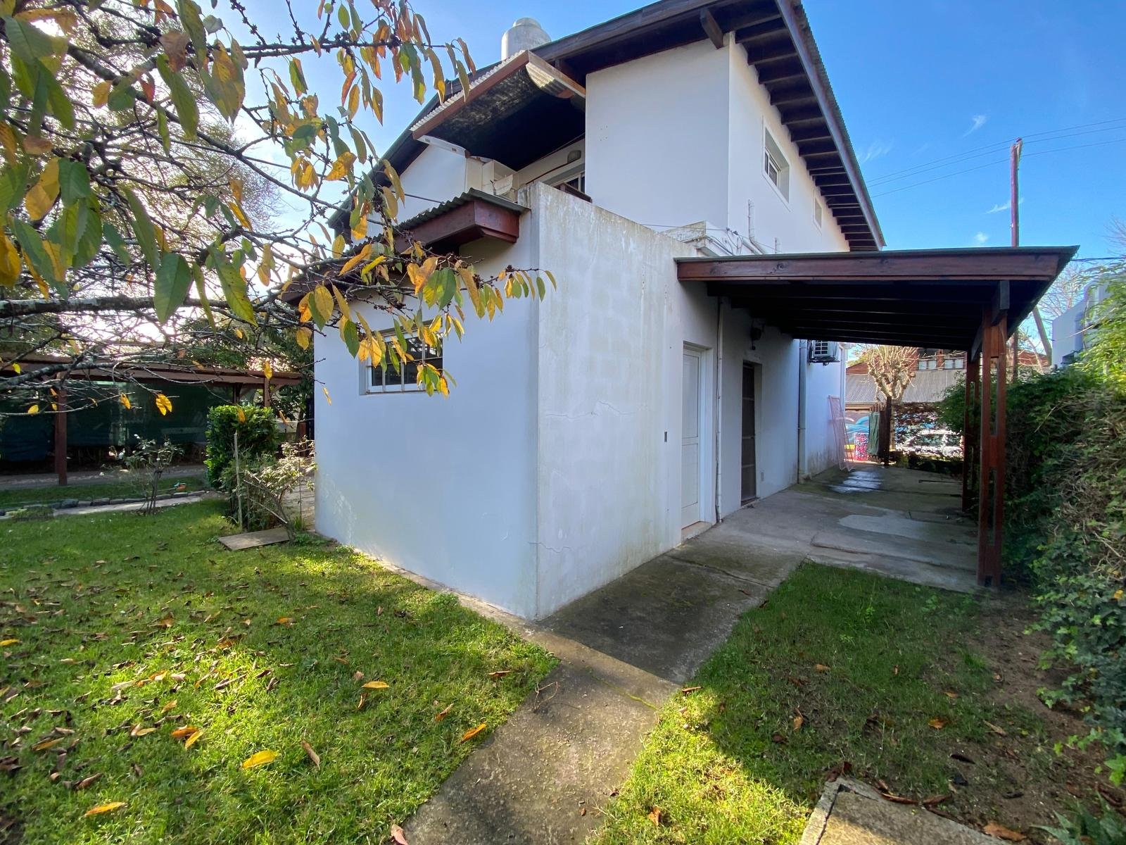 38e7e2741a519bd0cc85e11b7fa19040