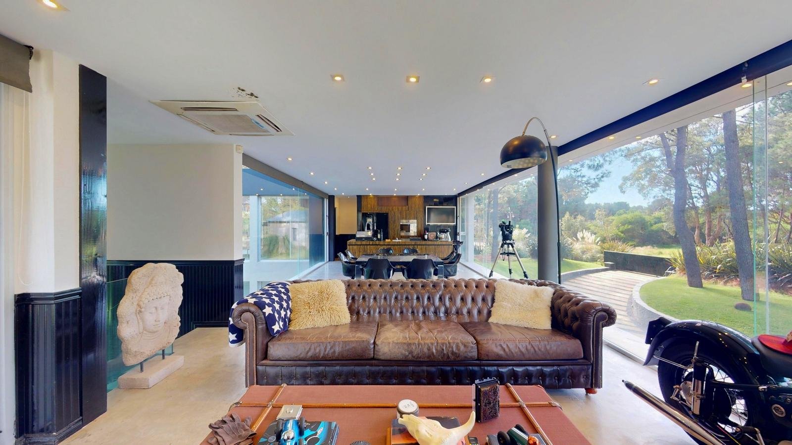 3911f564b95d7bd28375852cfcfa6076