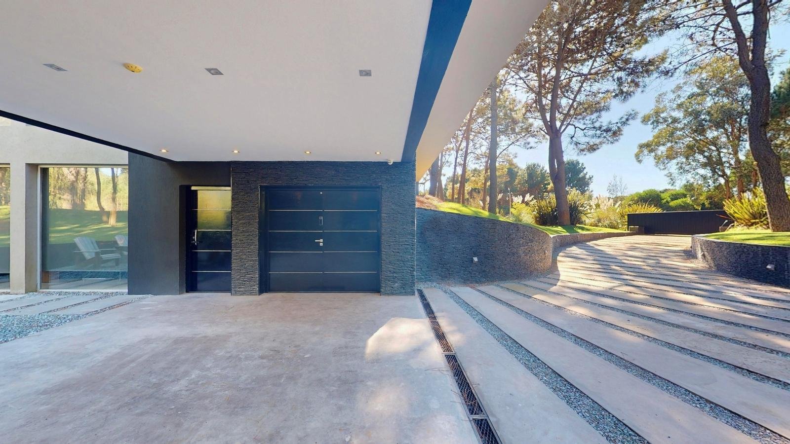 4003435de47218a6f912d1f5f0c39963