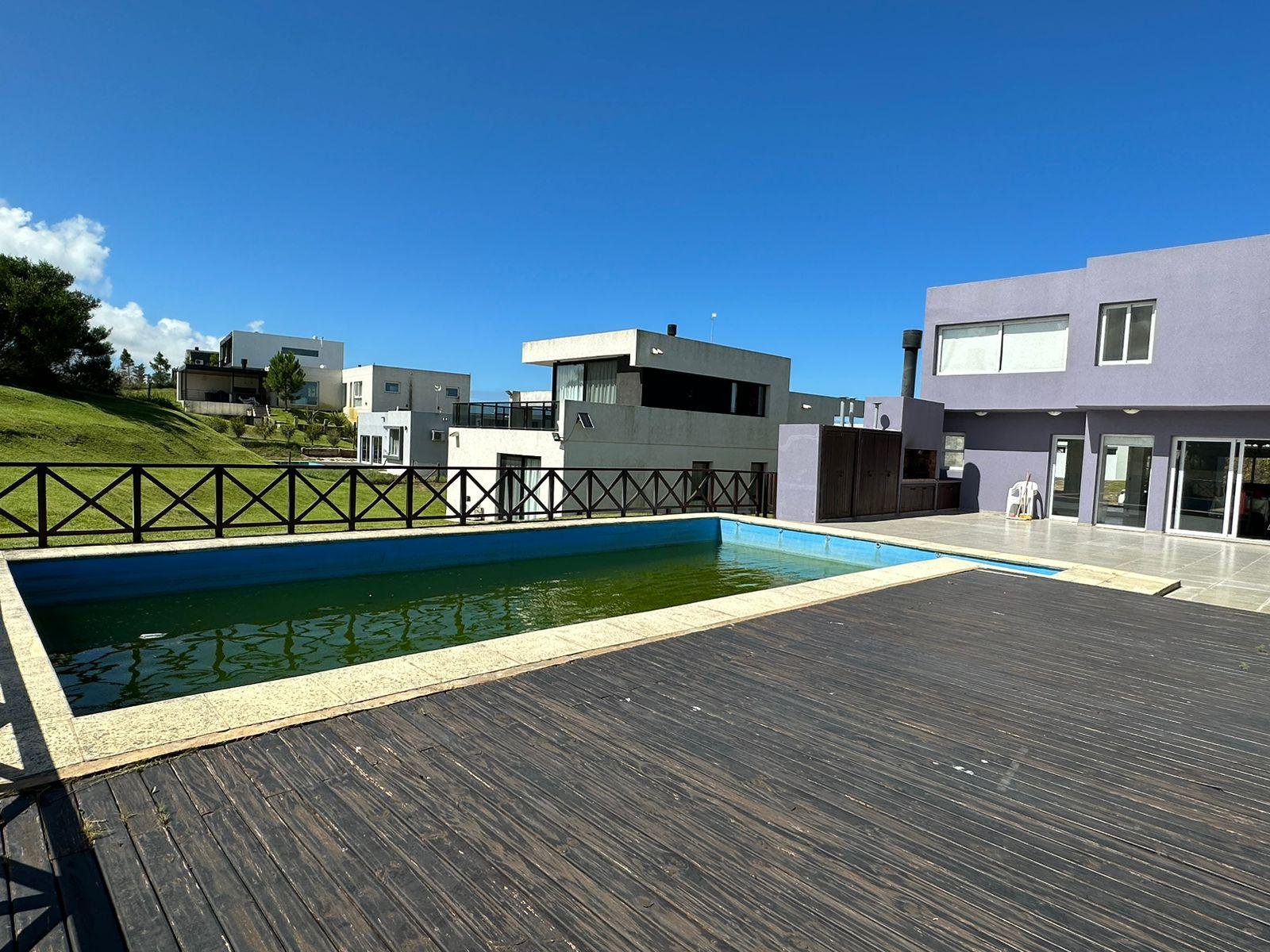 4200e987187b6c58aaf4876bfcbd2635