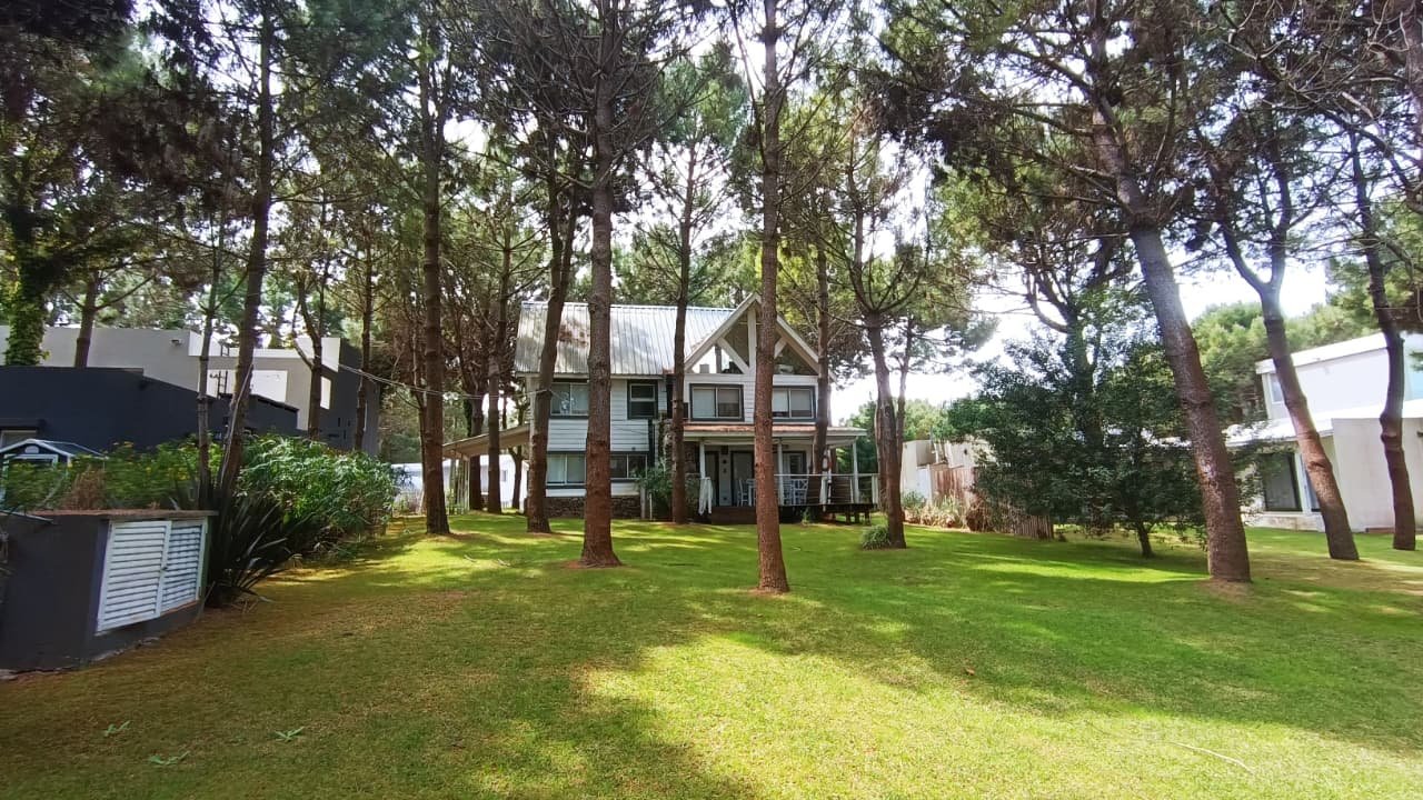 43959af4b860e811bbf3717fb5da0a93