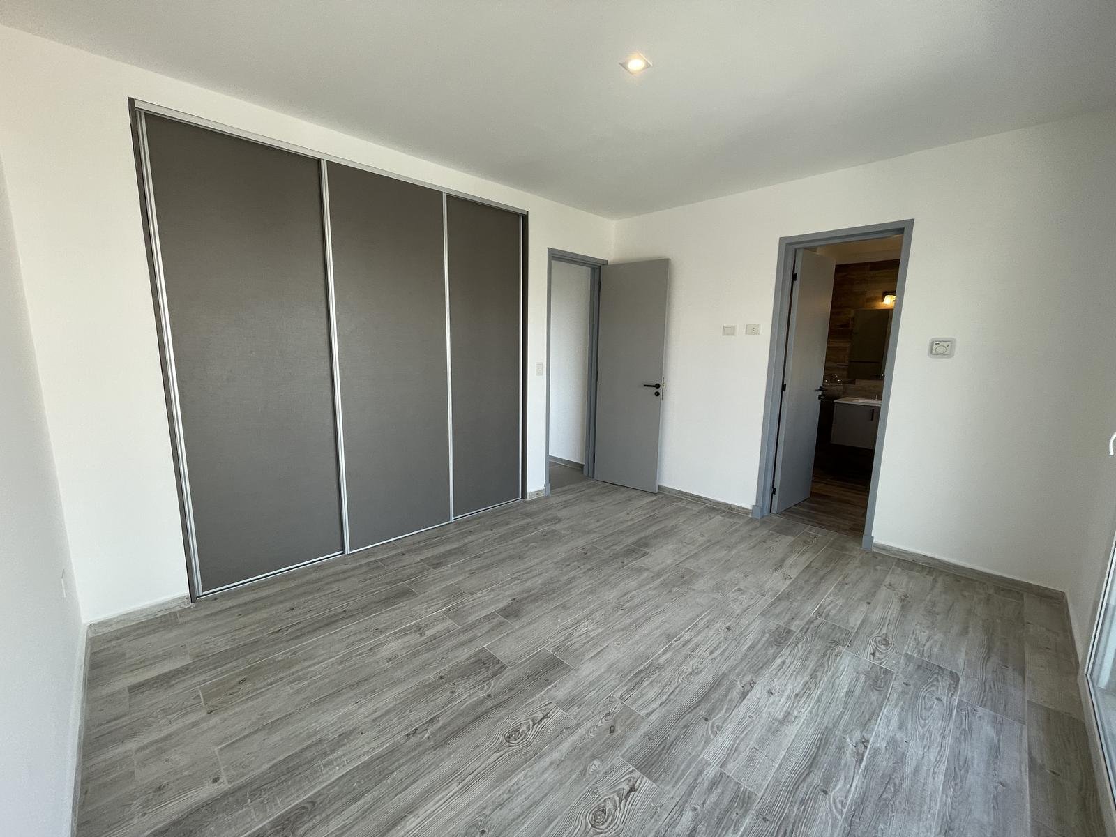 46b81aa4fb5f4dd2d468f09ead3b6e18