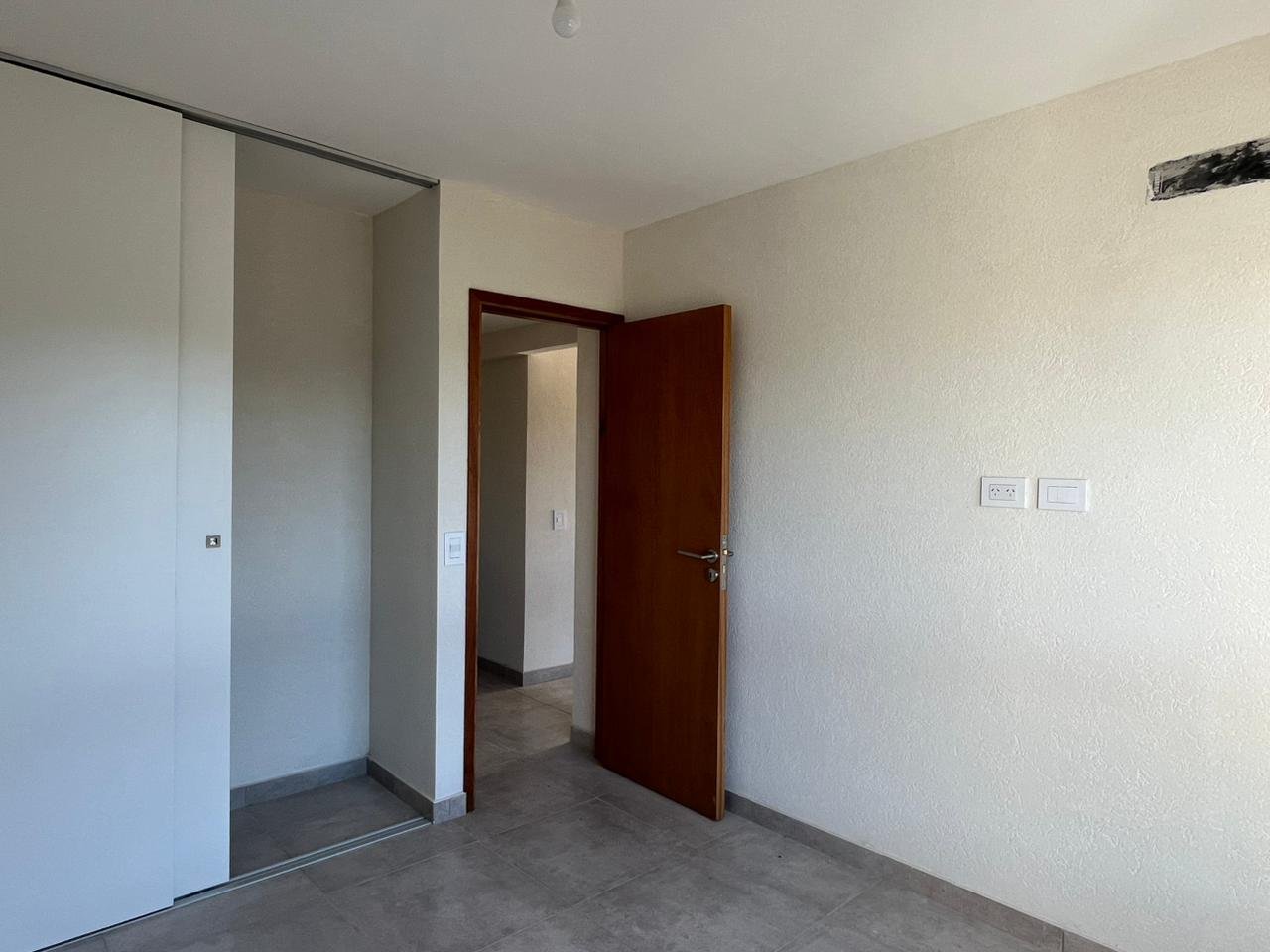 495a751077bf26fcd2bab254d571ef98