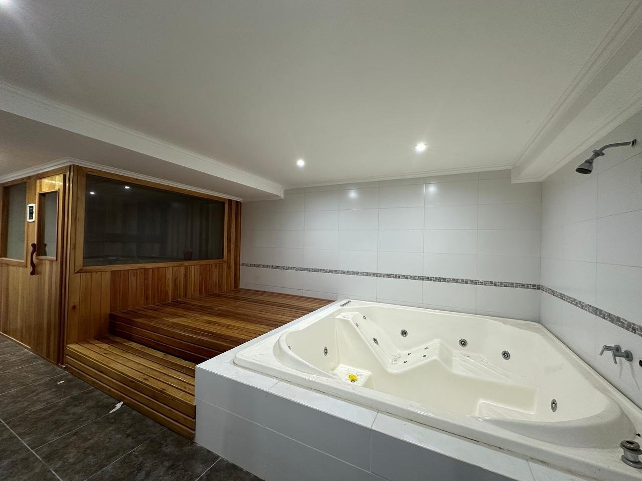 51448b8a17a294674cf56de013a3753b