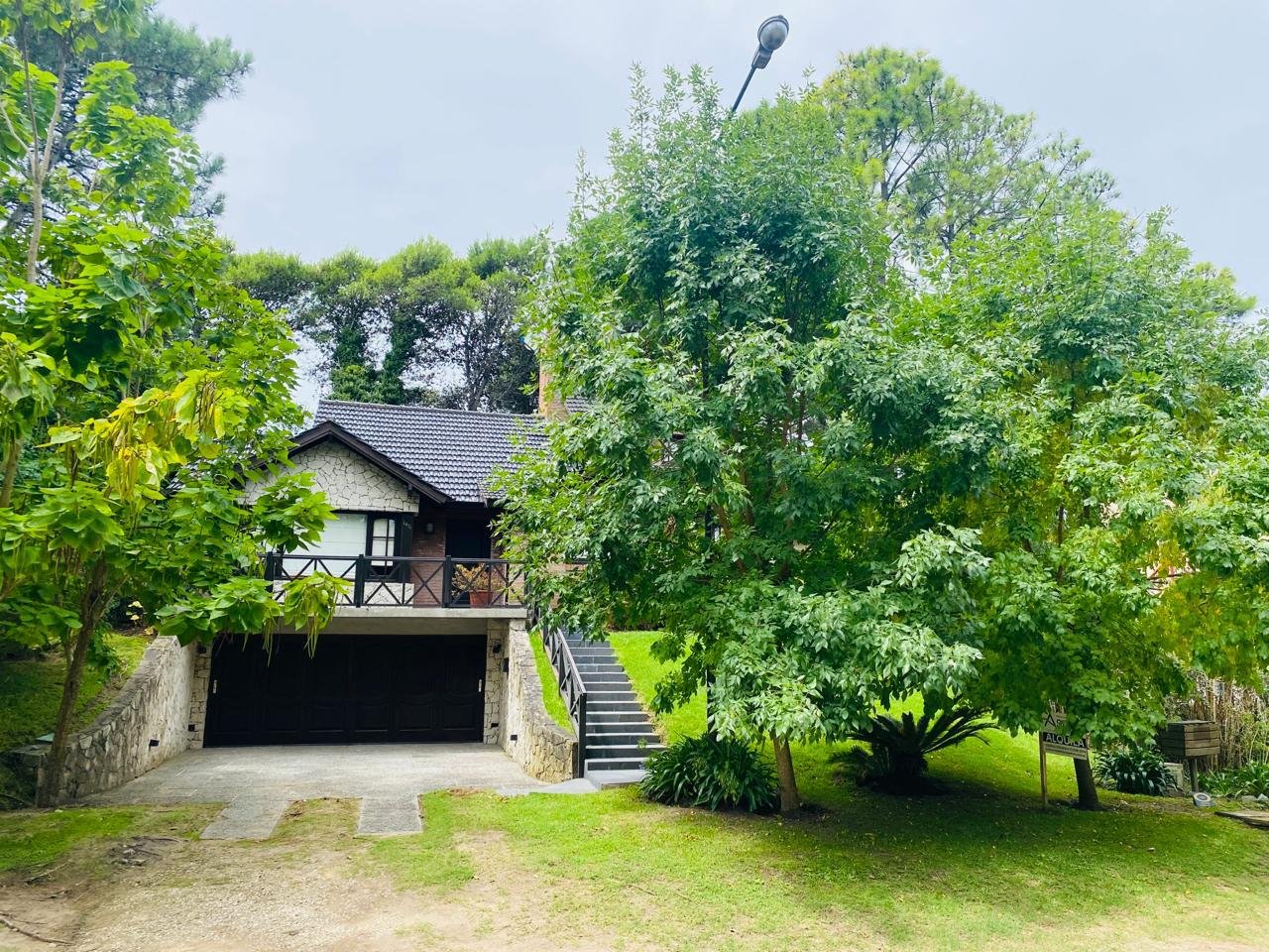 5556fd8147e5654b78a2bdda43e797fa