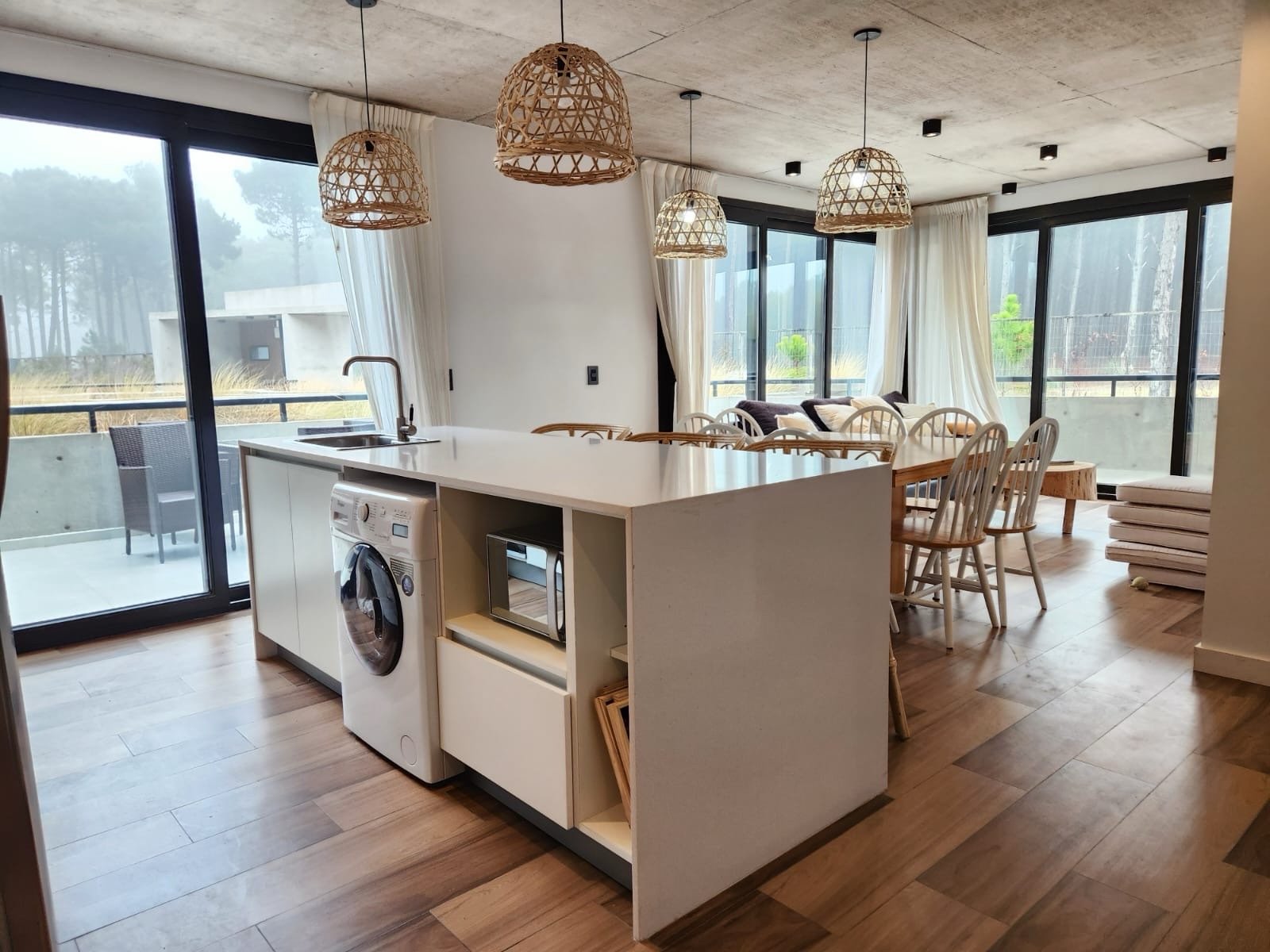 607015a65857e4cd4cde46167dc6109f