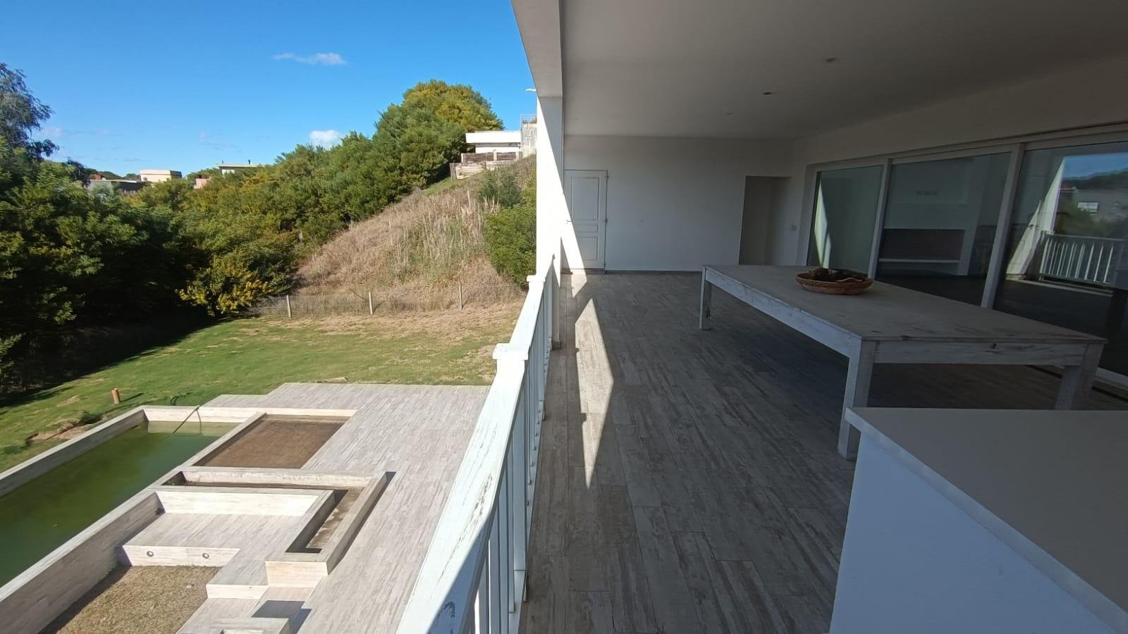 68717b0363306db77f5f37f1d18de1a6