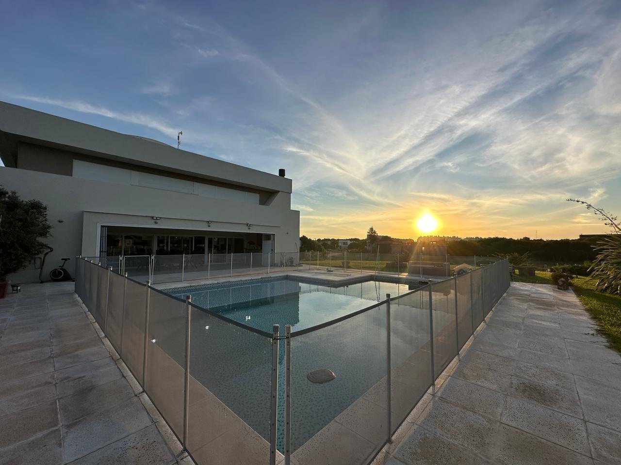 6b27a2d4df49e117e3a40941c4889282