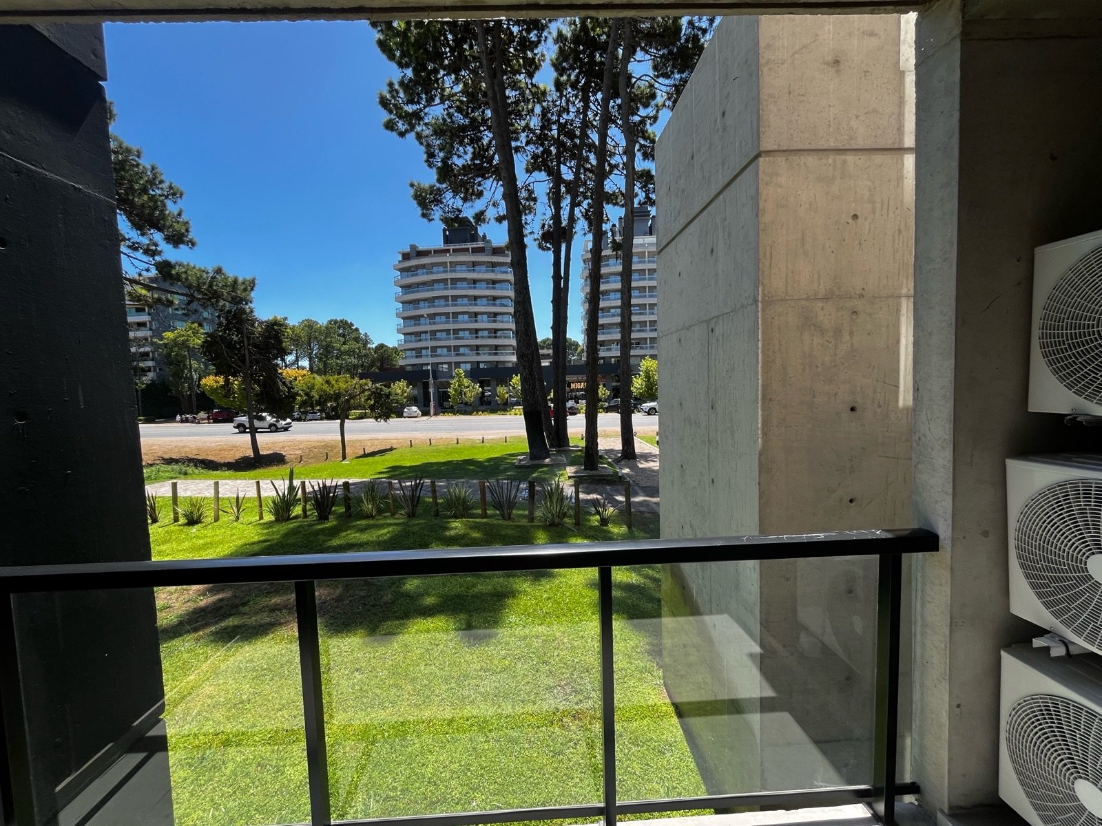 6c327dcdaedd2a06a97a5abfc80d81a2