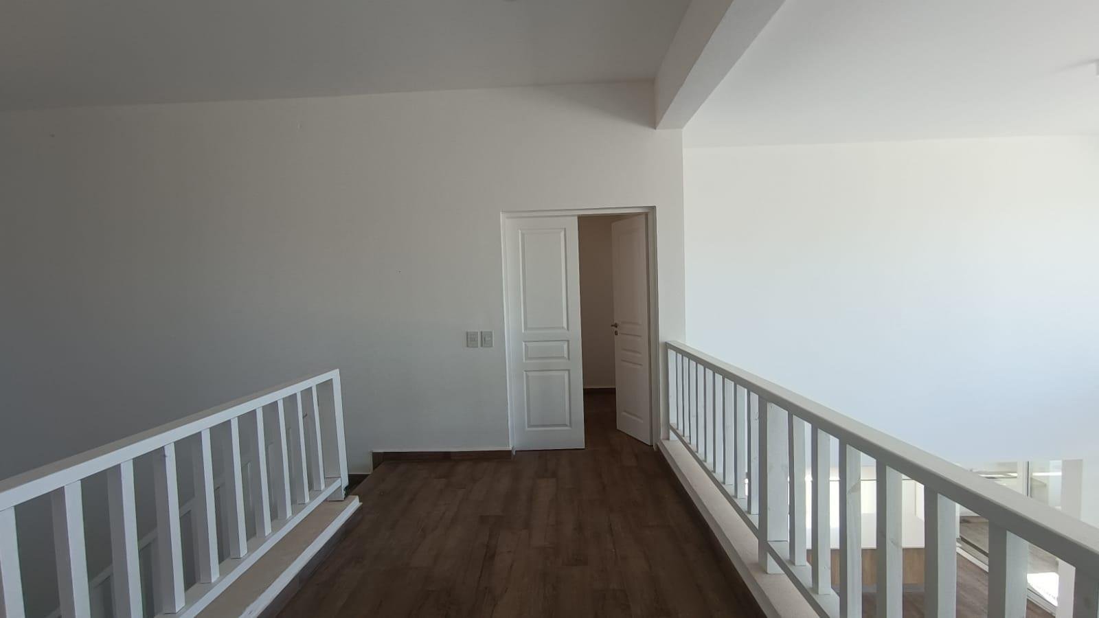 6ddd663e7965d73409e8cfa883e242e4