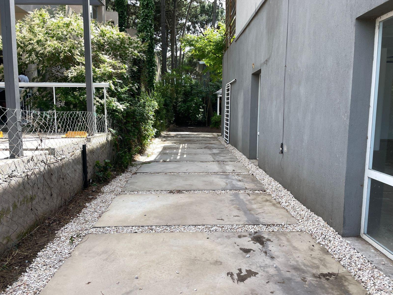 6e71c623078cb4d84e4aa18ddb296b91