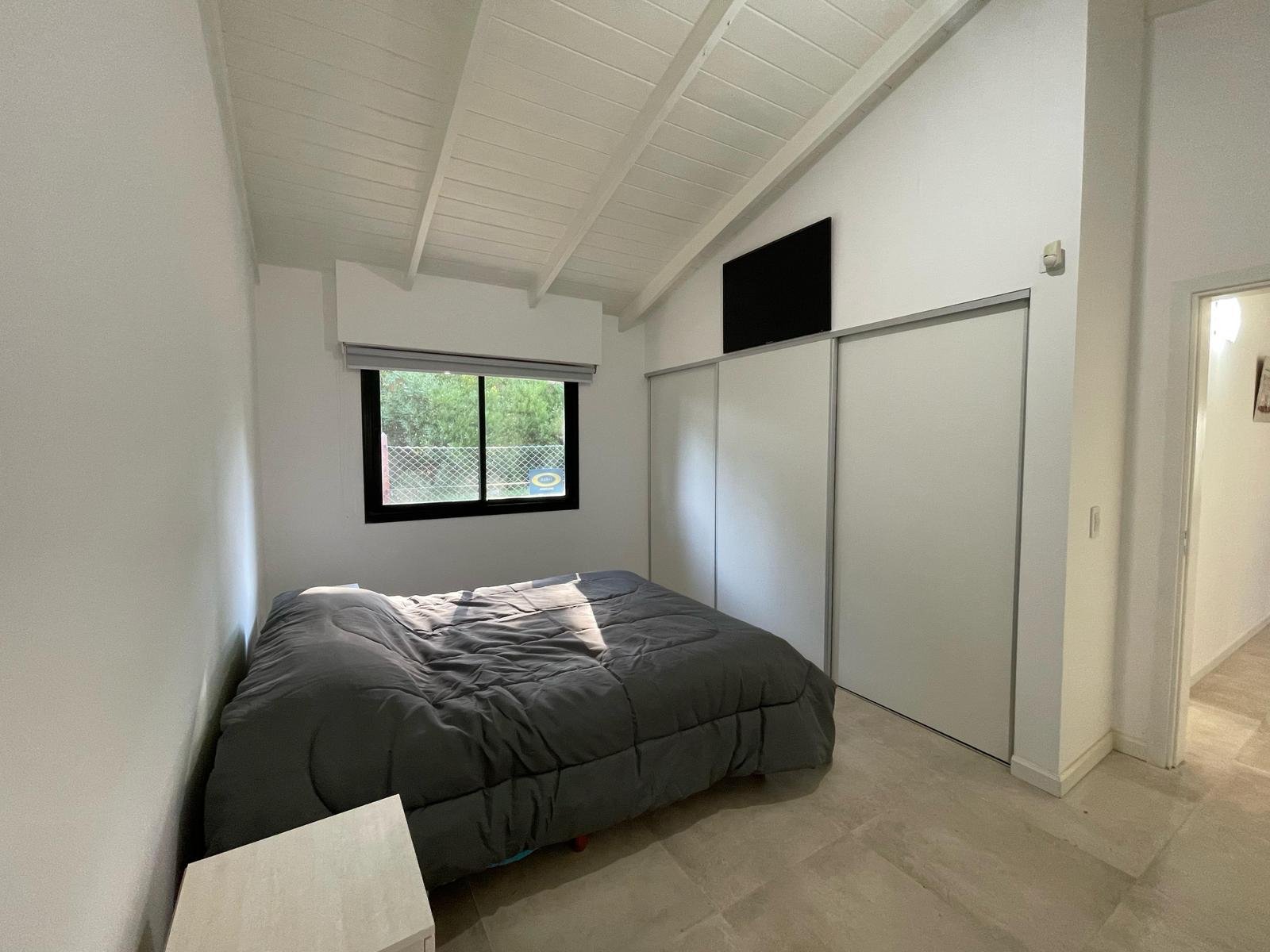 7077ed83f76f4f52952559f9f538afdb