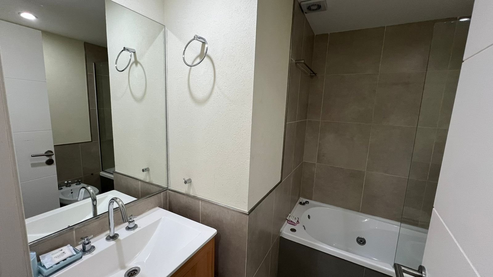 7209cf967d042b4d906d2f180016189c