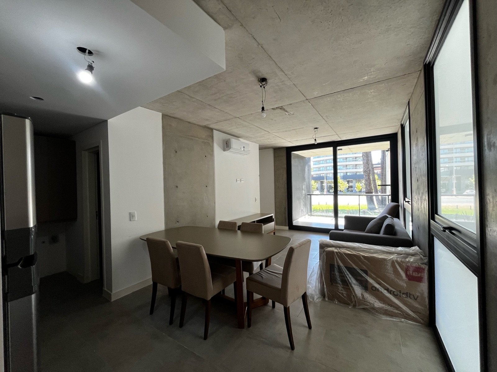 77da8bff2cdfd9b92d9f9dcbec83194e