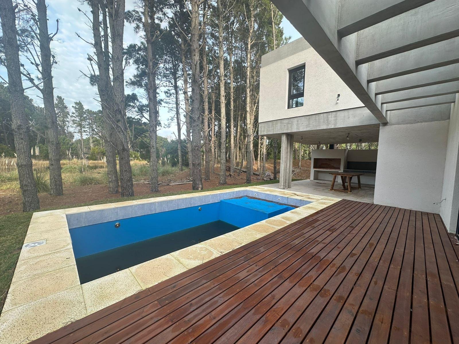 79c4fa83b22ed637694f839bcc0d195e