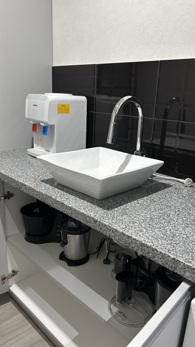 7b37eeb1d159434dbe6777967299535c