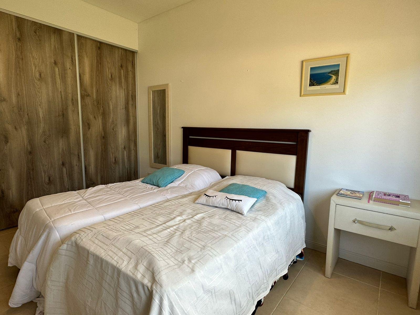 7baa36b63ba796c0b99996250d4fe76b