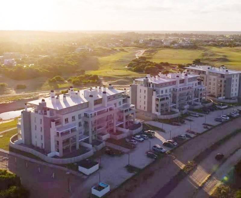 7c5194ba37044925658b3bbb8314660c