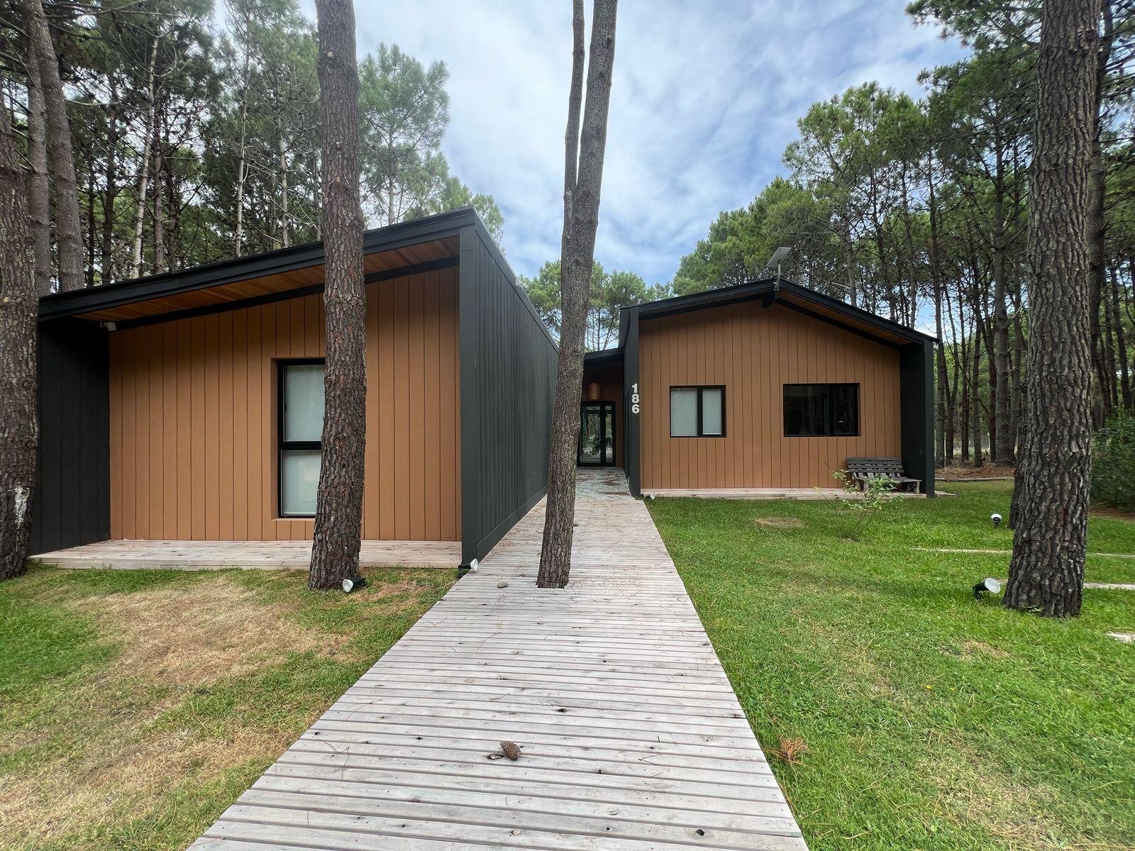 7cee89b1e2350636242f25018fac7aaa