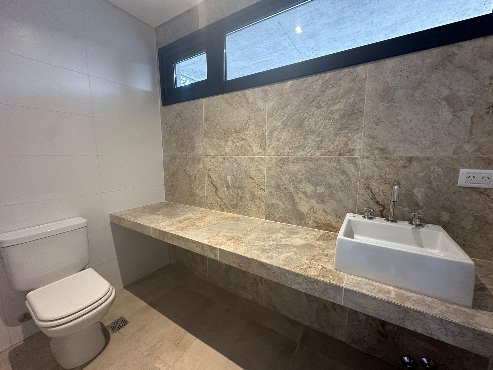 81fb0f3e0d8857b5597cc96f2fb46902